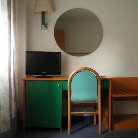 Hotel Ramoverde Борґоманеро Екстер'єр фото