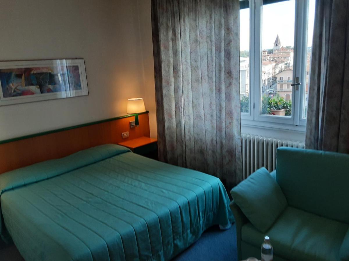 Hotel Ramoverde Борґоманеро Екстер'єр фото