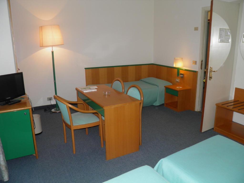 Hotel Ramoverde Борґоманеро Номер фото